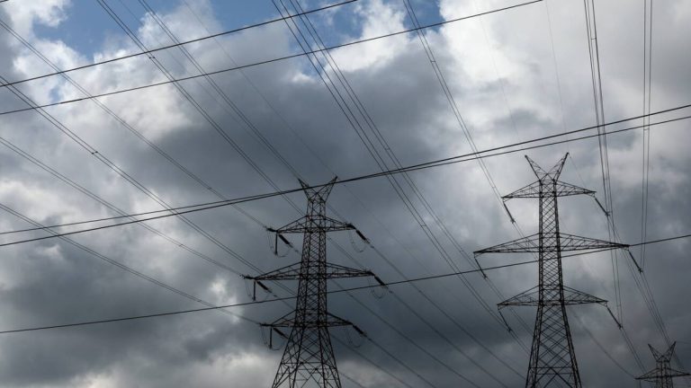 Η αγορά ρεύματος τον Ιούλιο και η μάχη των παρόχων