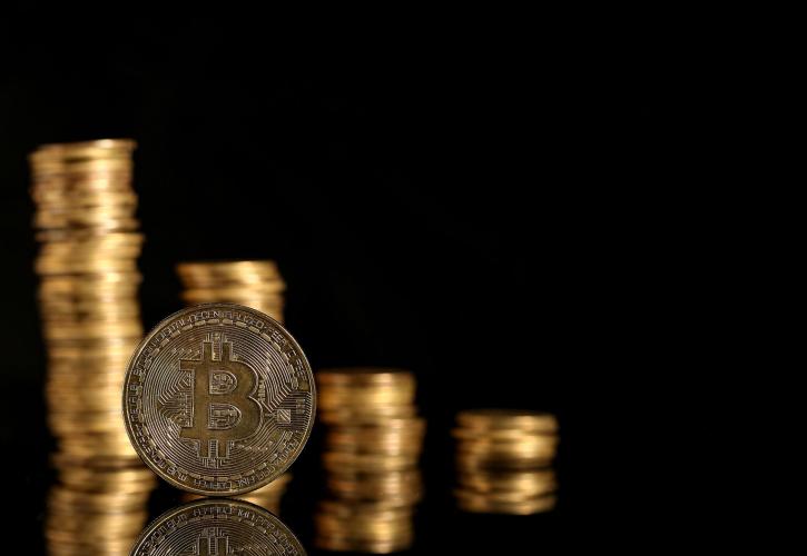 Ράλι στα crypto με «καύσιμο» Τραμπ και ομόλογα
