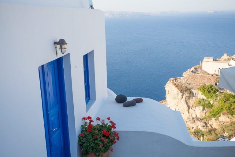 Ανταλλαγή σπιτιών: Η νέα ταξιδιωτική τάση που μειώνει δραστικά το κόστος στις διακοπές