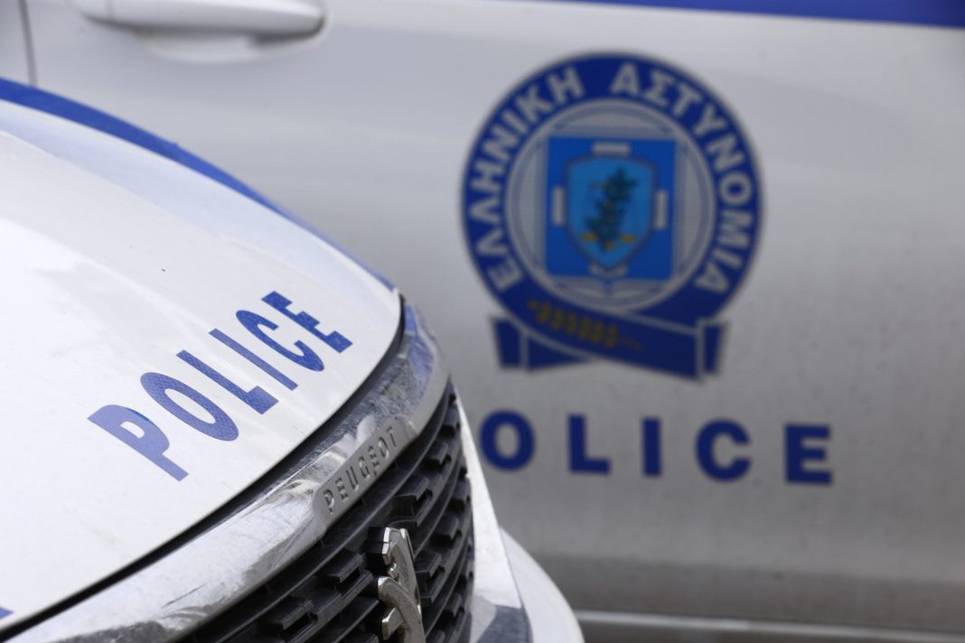 Θεσσαλονίκη: Κοριτσάκια 2 και 4 ετών περιφέρονταν μόνα τους επί της Β. Γεωργίου – Συνελήφθη ο πατέρας τους