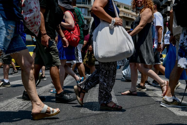 Στο 7,9% υποχώρησε η ανεργία τον Ιούλιο – Τα στοιχεία της ΕΛΣΤΑΤ