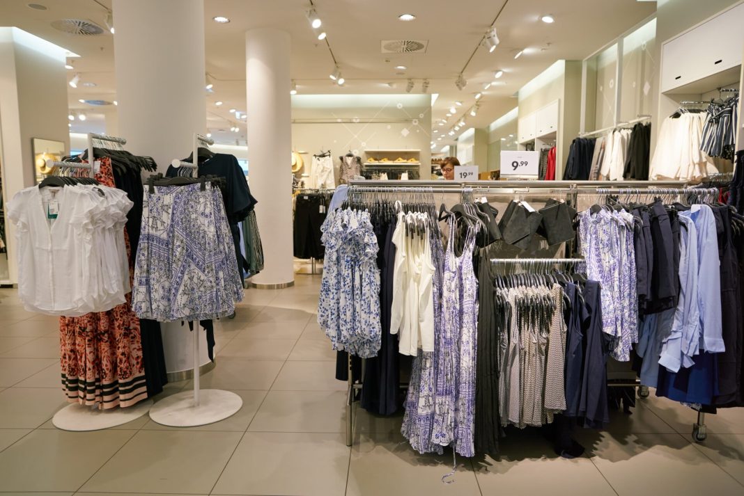 Greece’s clothing and footwear spending reaches €4.6bn in 2025