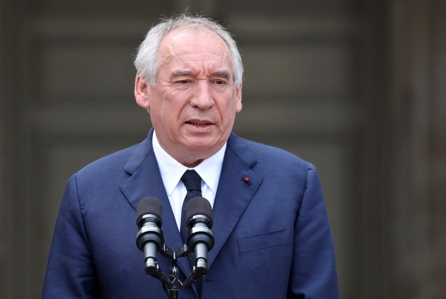 Μπαϊρού: Δεν θα είμαι υποψήφιος στις γαλλικές προεδρικές εκλογές – «Πυρά» κατά του κεντρώου Εντουάρ Φιλίπ
