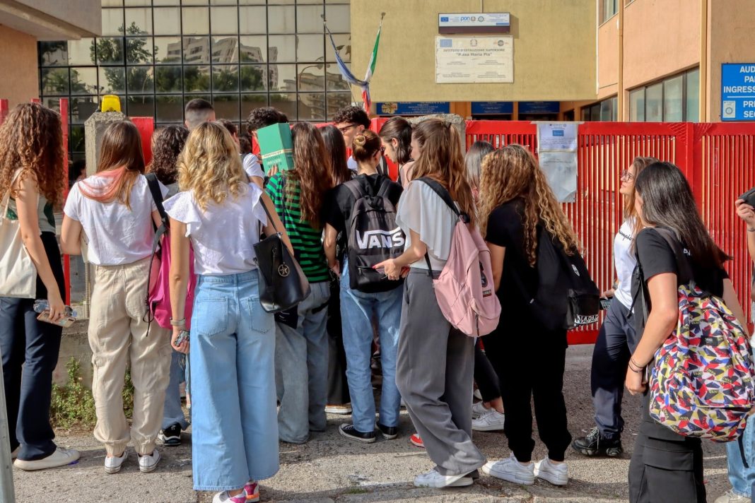 Ιταλία: Αντιδράσεις Καθολικών Επισκόπων για τις δηλώσεις Μελόνι για περιορισμό των αλλοδαπών μαθητών ανά τάξη στα σχολεία