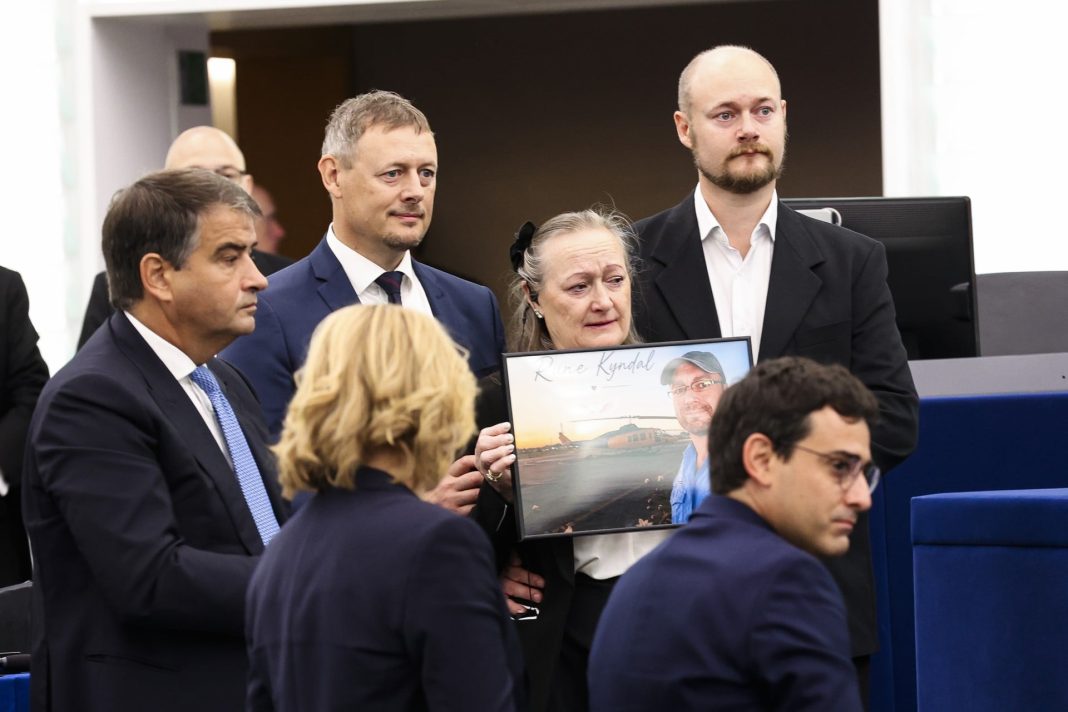 Ευρωκοινοβούλιο: Η αναφορά φον ντερ Λάιεν στους νεκρούς πιλότους στη χώρα μας – «Πέθαναν ως ήρωες»