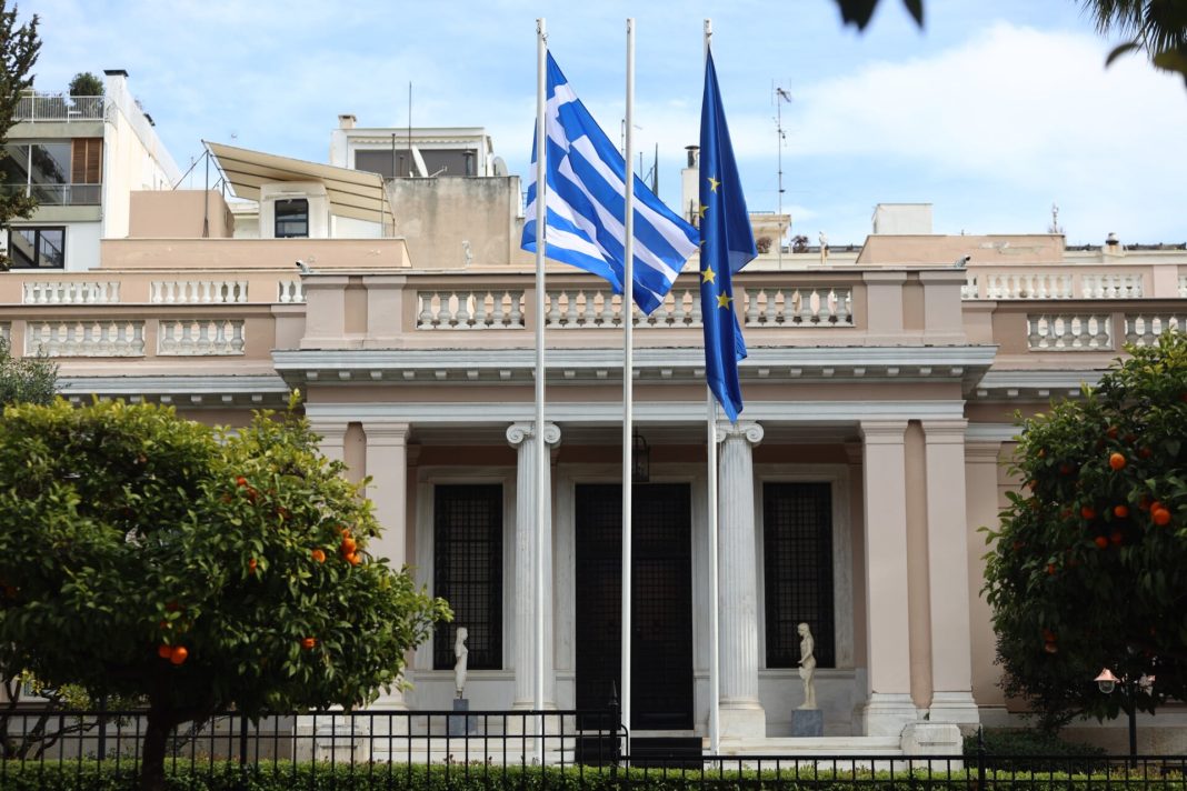 Σύσκεψη στο Μαξίμου για τον Αναπτυξιακό Νόμο: Έχουν εγκριθεί 928 επενδυτικά σχέδια, συνολικού προϋπολογισμού 3,1 δισ. ευρώ