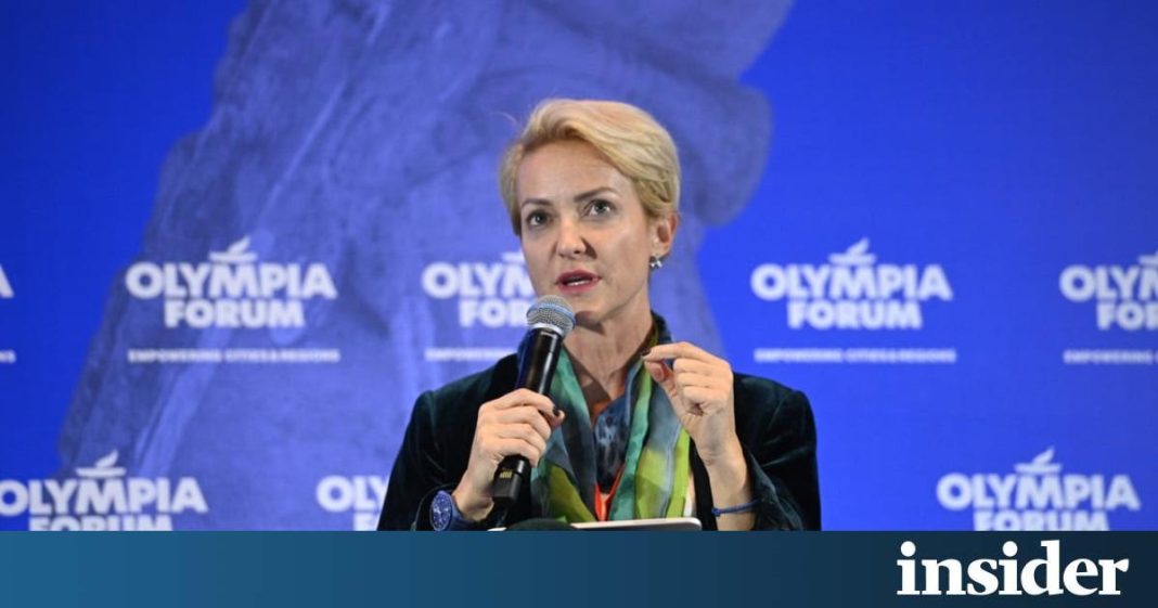 Σδούκου: «Επί Κυρ. Μητσοτάκη δεν συζητάμε για ελλείμματα, αλλά πώς θα μοιράσουμε το πλεόνασμα»
