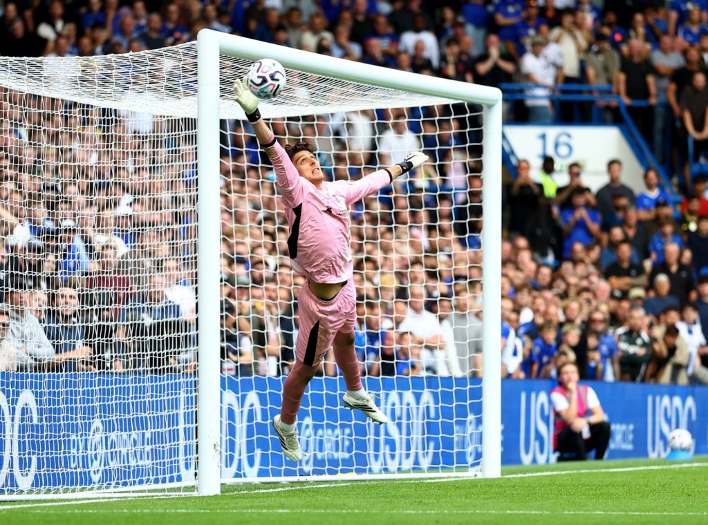 Η Premier League ανακαλύπτει τον Τζολάκη – Στο κάδρο Τότεναμ και Λίβερπουλ