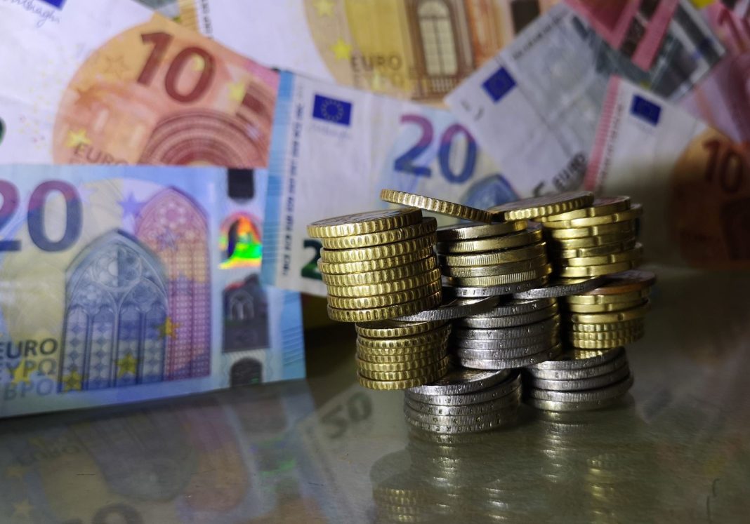 «Εκταμίευση» 5,3 δισ. φιλικών στο κλίμα