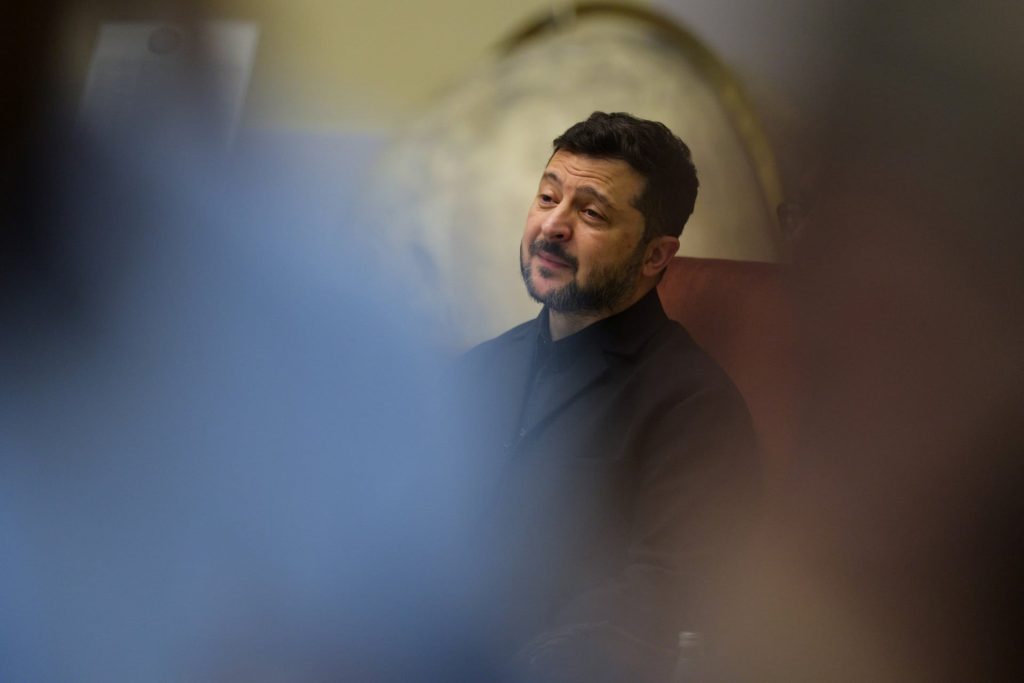 Απάντηση Ζελένσκι στον Τραμπ: Πες στον Πούτιν να μας δώσει δύο μήνες εκεχειρίας και θα κάνουμε εκλογές