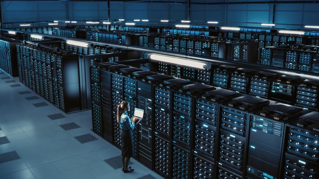 «Ναι» με αστερίσκους για το νέο πλαίσιο των data centers