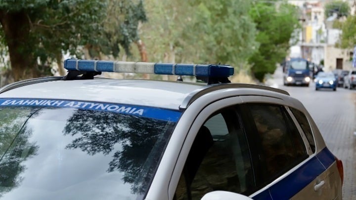 Αττική: Παρίσταναν τους υπαλλήλους εταιρείας ρεύματος και «ξάφριζαν» σπίτια – Λεία άνω των 227.000 ευρώ