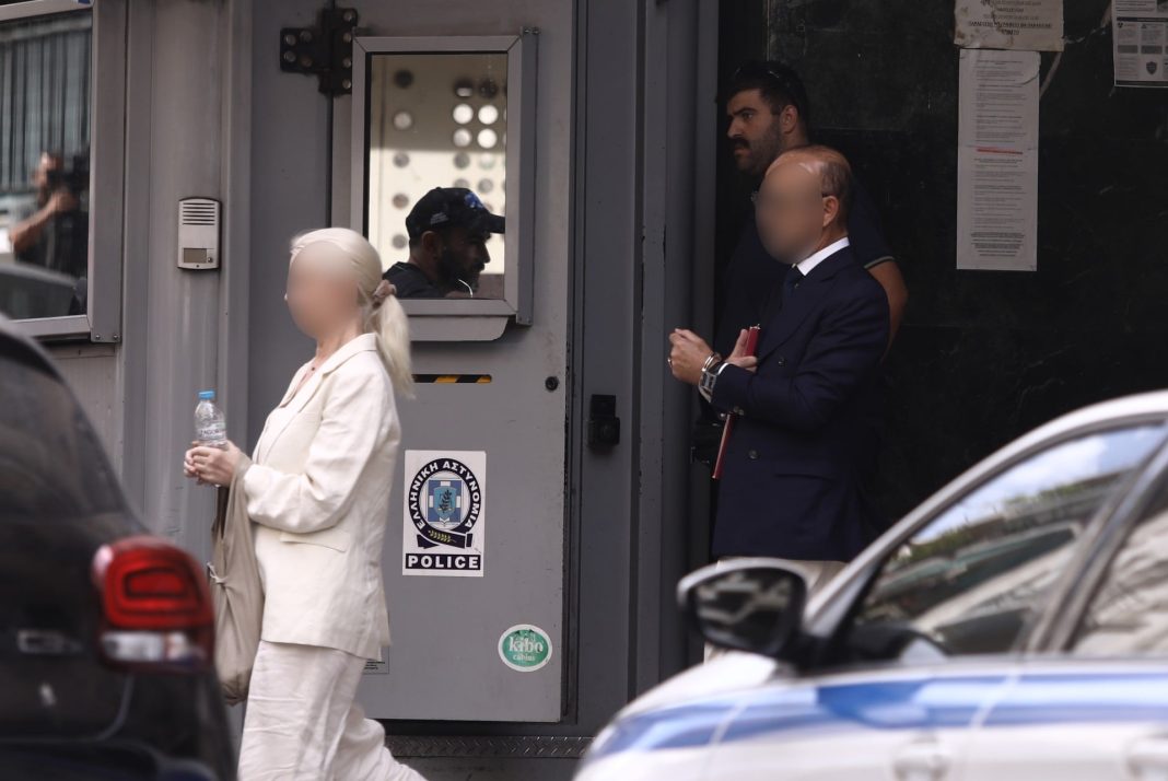 Γιώργος Μαζωνάκης: Ανοίγουν χρηματοκιβώτιο, κινητά και στόματα – Τα 4 αλάρμ και το κοκτέιλ ουσιών στην πλασμαφαίρεση