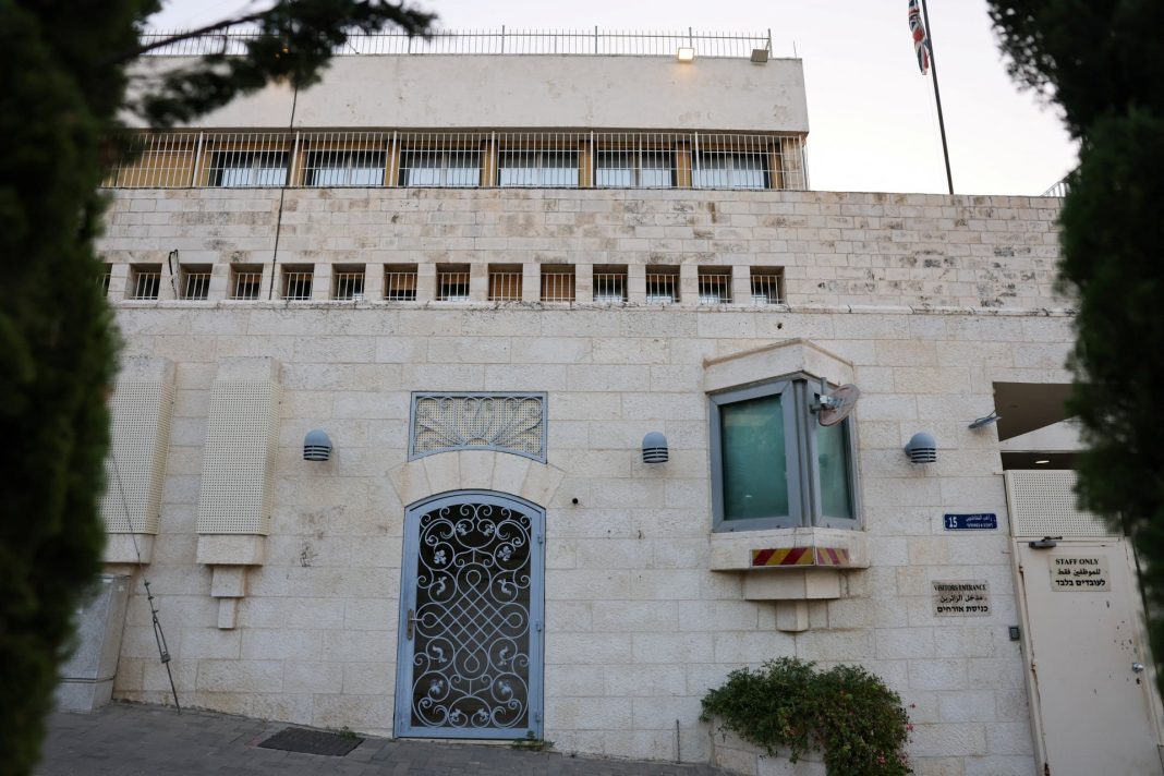 Ισραήλ: Μειώνει δραστικά τη βρετανική διπλωματική παρουσία στην Ανατολική Ιερουσαλήμ
