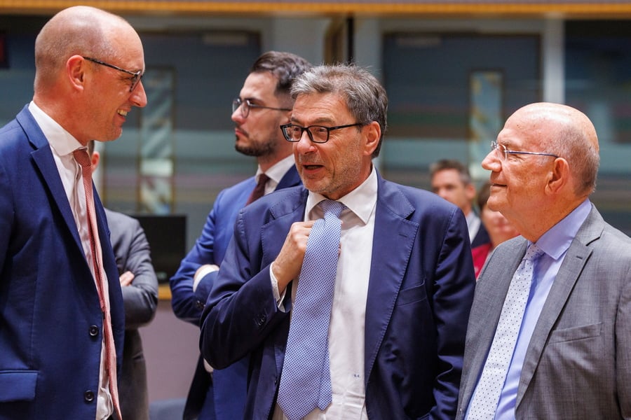 Ιταλία: Η ΕΕ πρέπει να συνυπολογίζει τον πληθωρισμό κατά την αξιολόγηση των αποκλίσεων στον προϋπολογισμό