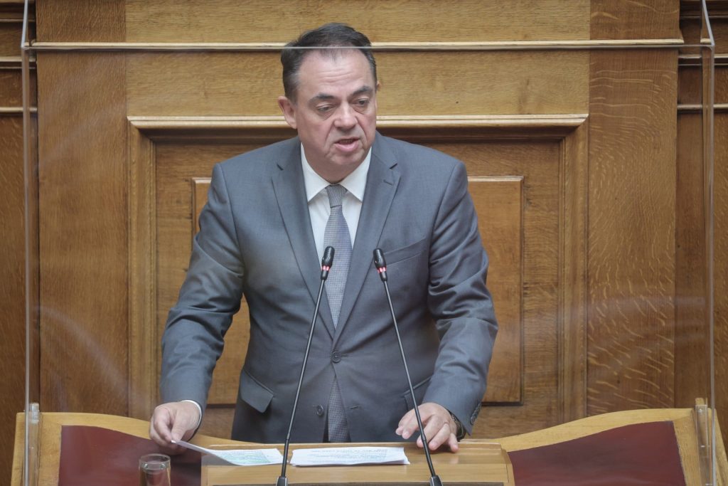 Διαγραφή του βουλευτή τoυ ΠΑΣΟΚ Δημ. Κωνσταντόπουλου ζητεί η ΕΛΑΣ