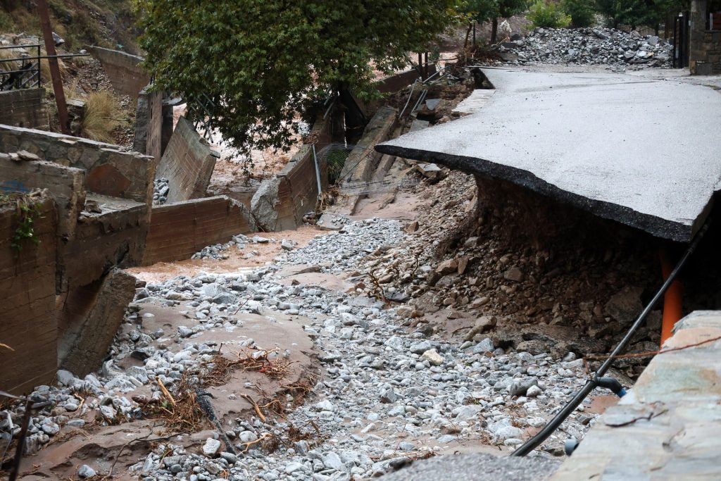 Κακοκαιρία στο Ρέθυμνο: Κλειστά τη Δευτέρα και Τρίτη τα σχολεία σε Κουλούκωνα και Ζωνιανά