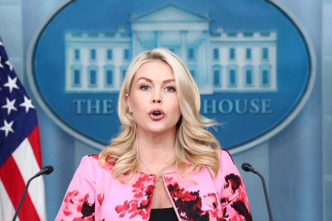 Στο δυναμικό του Fox News η Κάρολαϊν Λέβιτ μετά την αποχώρησή της από εκπρόσωπος του Λευκού Οίκου