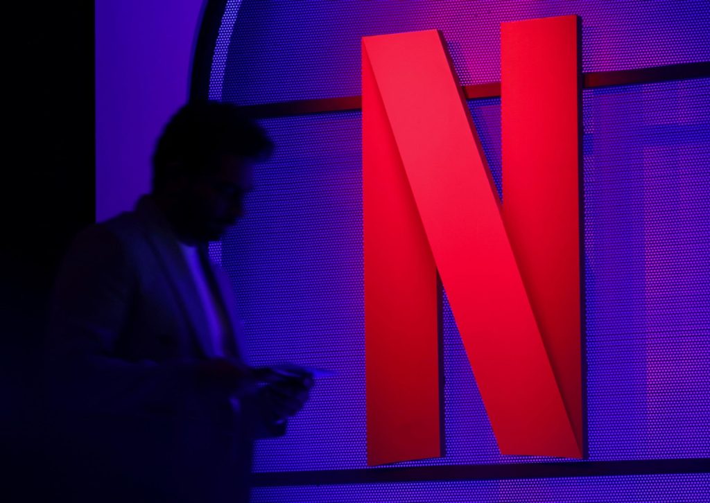 Το Netflix προχωρά σε απολύσεις περίπου του 6% του εργατικού του δυναμικού