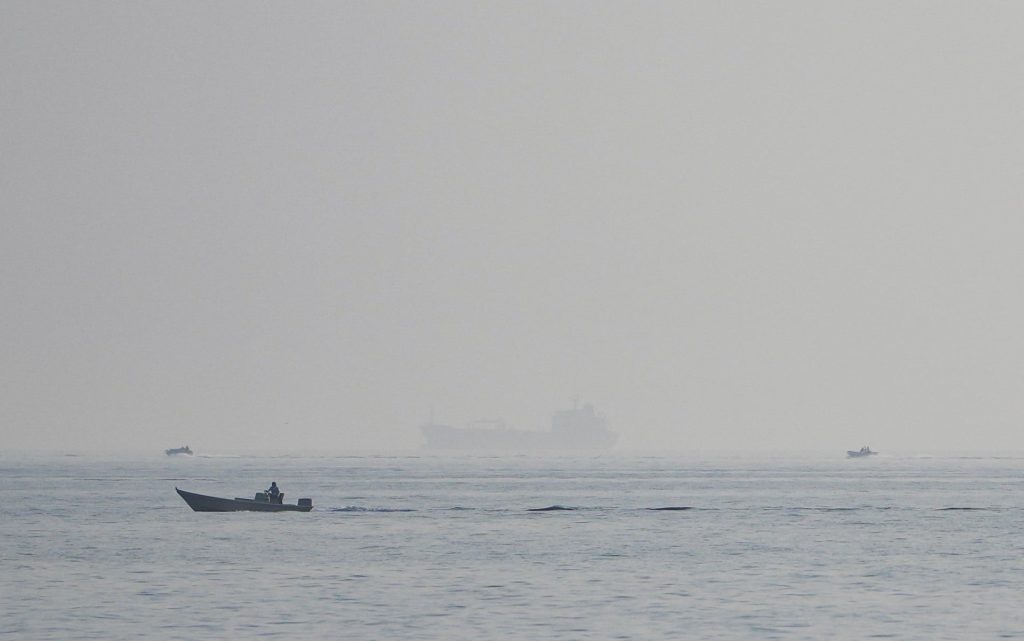 Επίθεση με δύο βλήματα κατά ρυμουλκού ανοιχτά των Ηνωμένων Αραβικών Εμιράτων