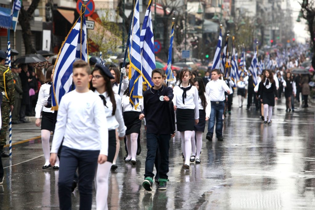 Ο καιρός την 28η Οκτωβρίου: Ποιοι θα κάνουν παρέλαση υπό βροχή, πού θα είναι πιο έντονα τα φαινόμενα