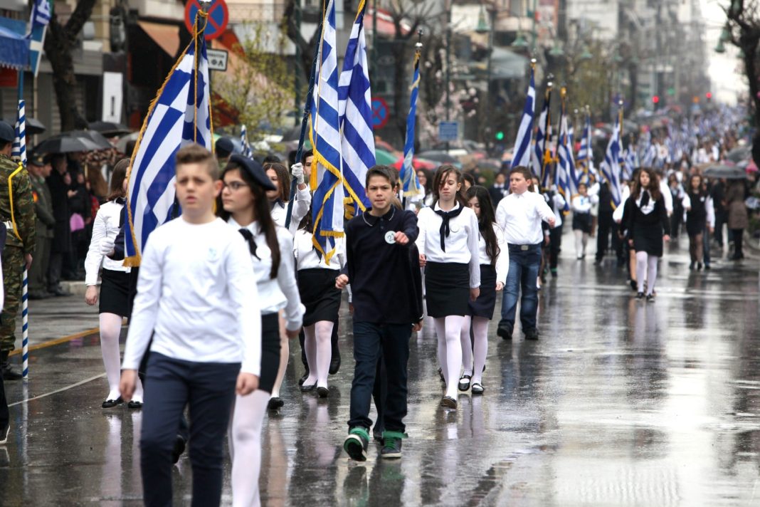 Ο καιρός την 28η Οκτωβρίου: Ποιοι θα κάνουν παρέλαση υπό βροχή, πού θα είναι πιο έντονα τα φαινόμενα