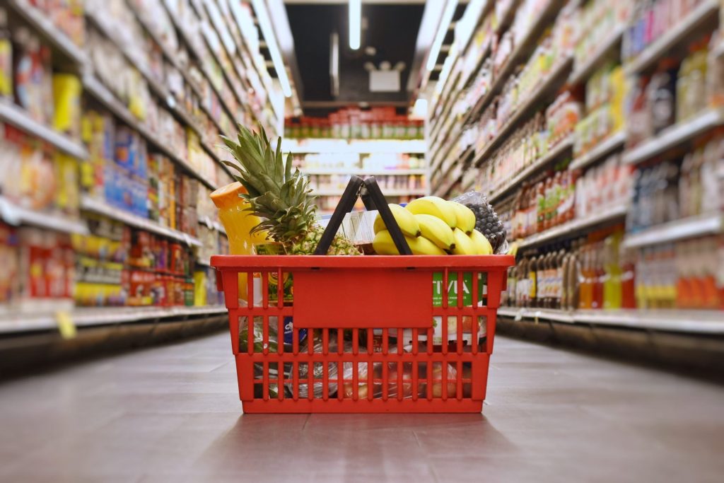 Greeks spend €26bn a year on grocery shopping as food consumption patterns shift