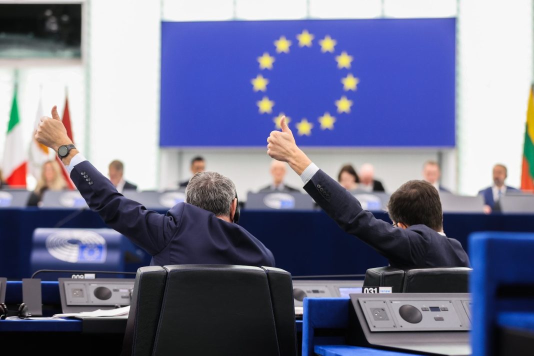 Ευρωπαϊκός προϋπολογισμός στα χαρακώματα: «Μπλόκο» από το Βερολίνο στις περικοπές των 159 δισ. ευρώ